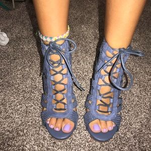 Gianni Bini Navy heels